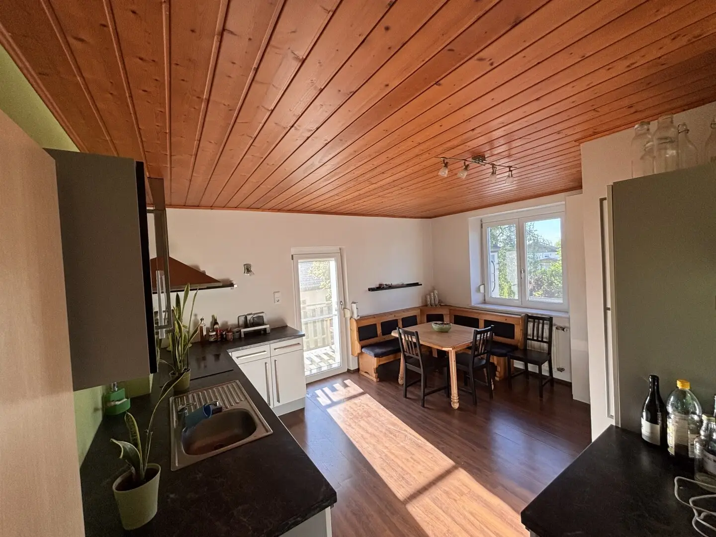 2-Zimmer-Wohnung mit Garten und Balkon
