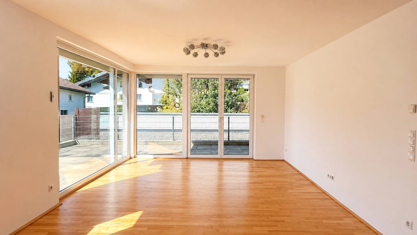 Penthouse with roof terrace and view of the Tennengebirge