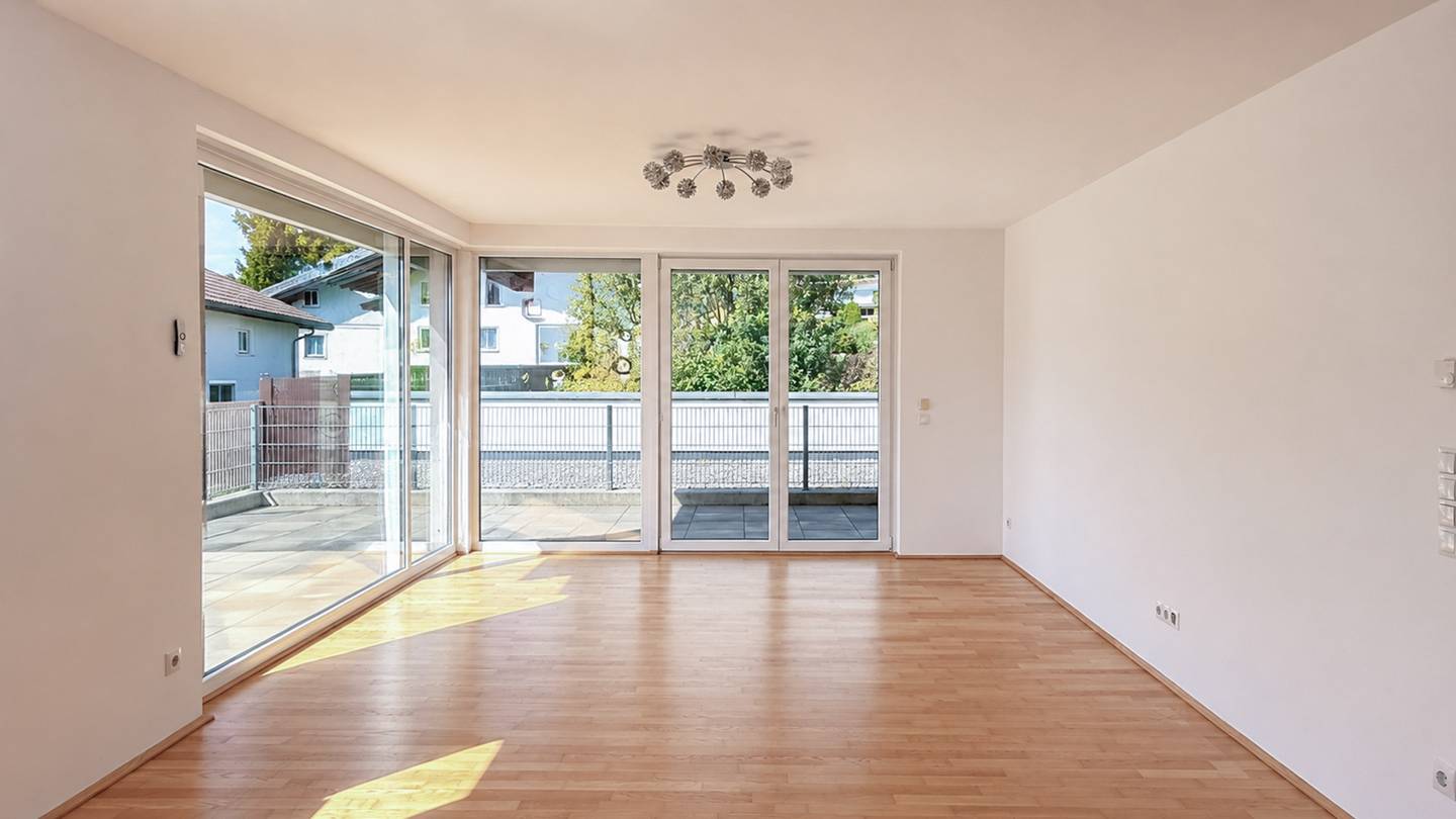Penthouse with roof terrace and view of the Tennengebirge