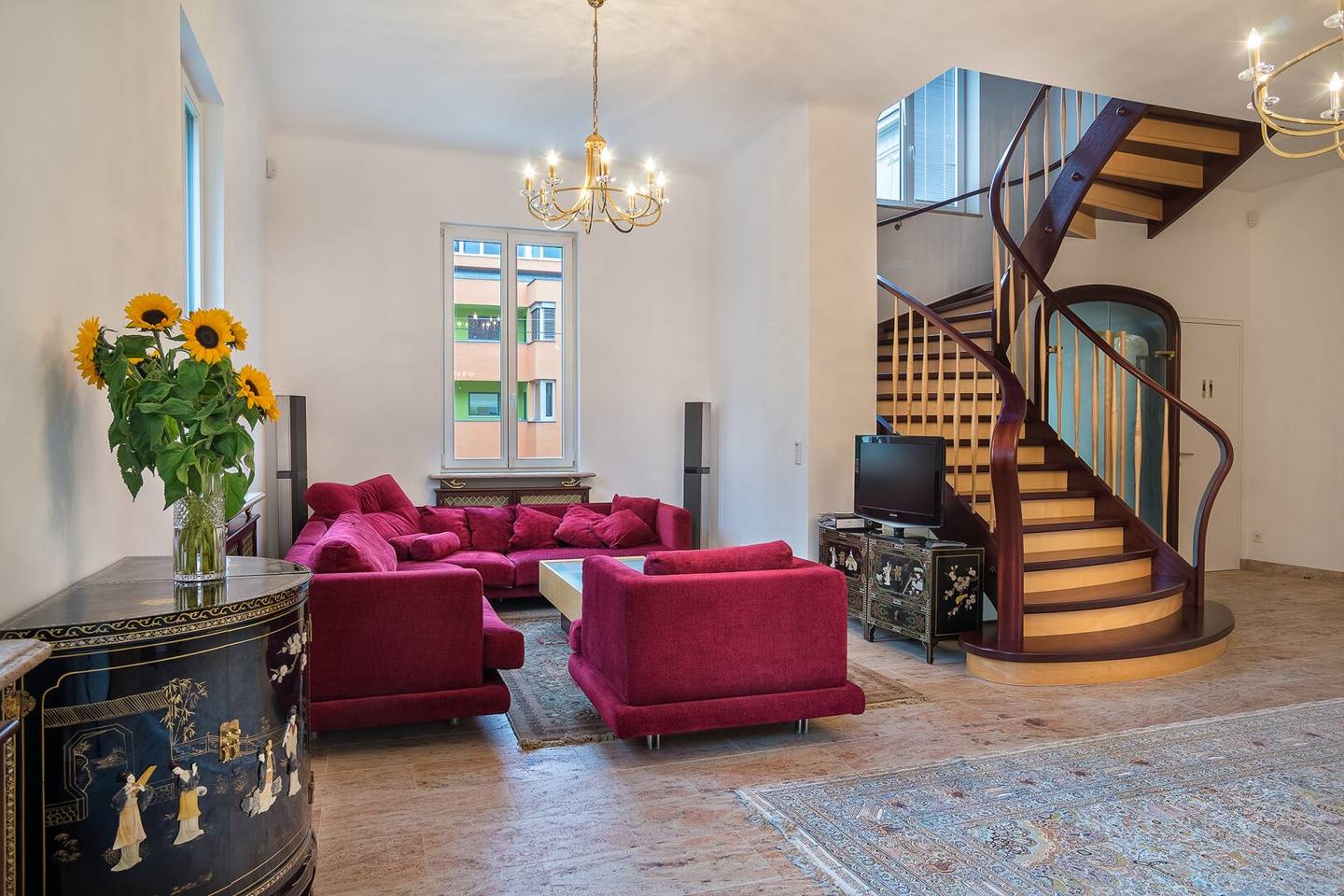 Exklusive klassische Villa mit traumhaften Garten in Althietzing