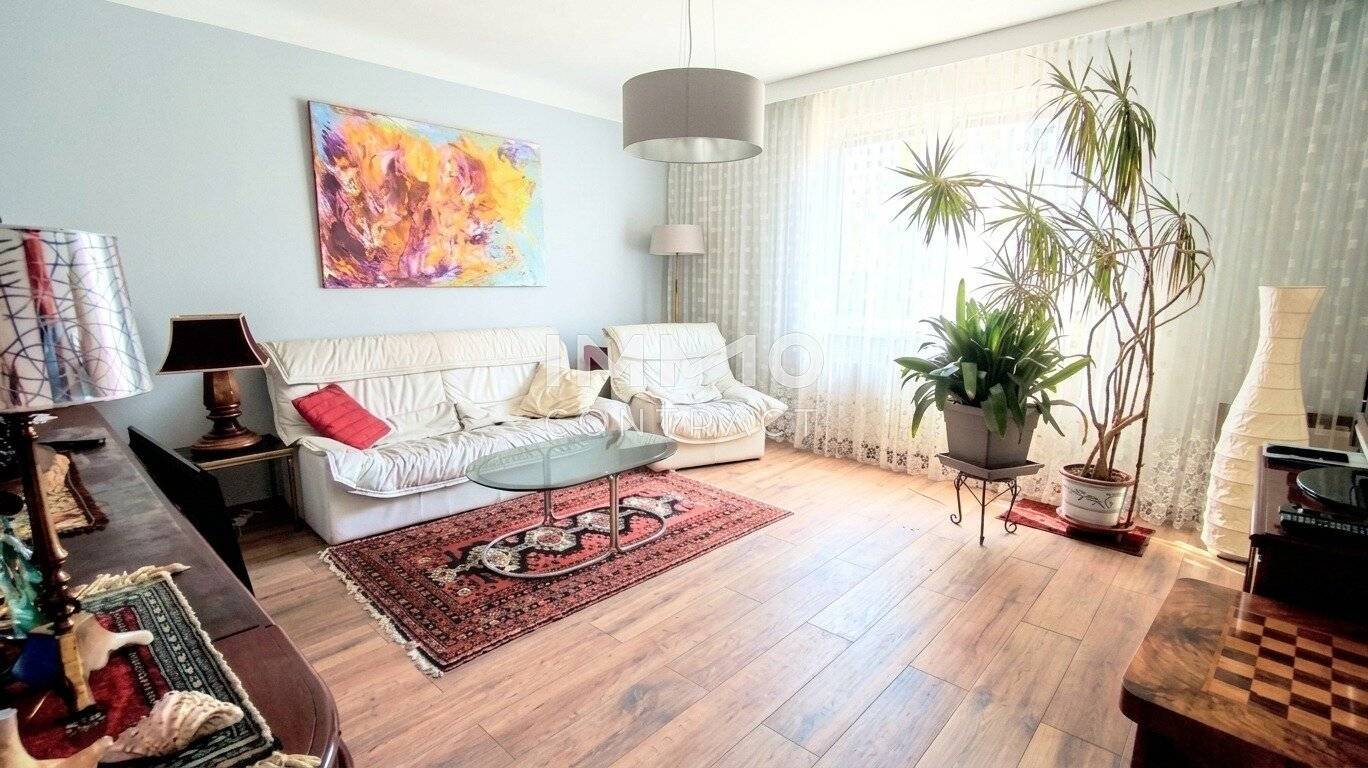 Viel Platz für Familie &amp; Generationen – Zweifamilienhaus auf 703 m² Grundstück