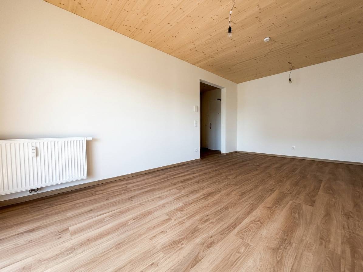 Modern furnished Wohnung barrier free with balcony