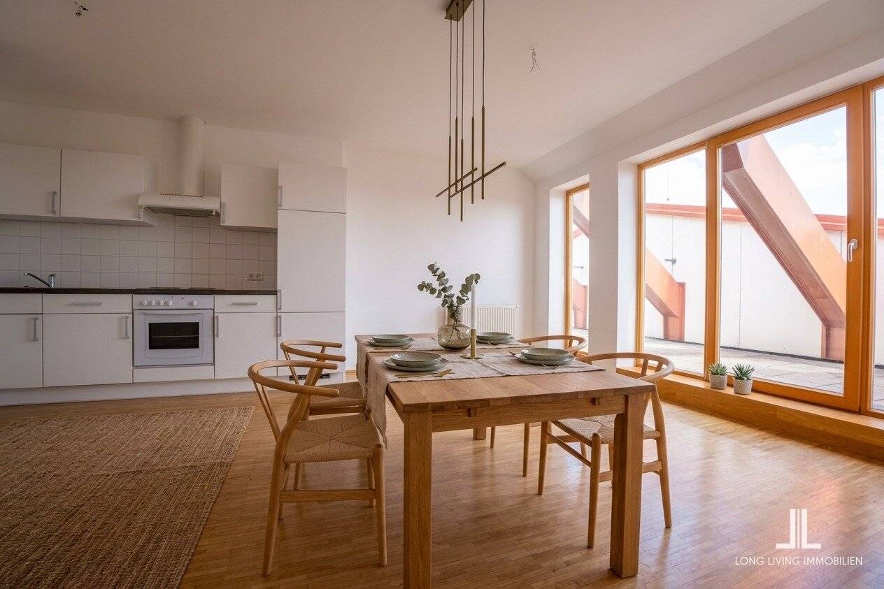 Urban living with loggia – well maintained 3-room attic apartment with elevator in Graz_Top 15