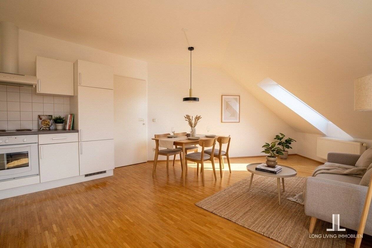 Urban penthouse residence with loggia 3 rooms and private lift access near the Graz city centre Top 16
