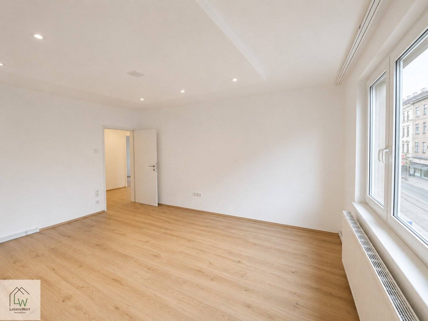 renovated and ready to move in | 3 rooms with elevator in Hernals