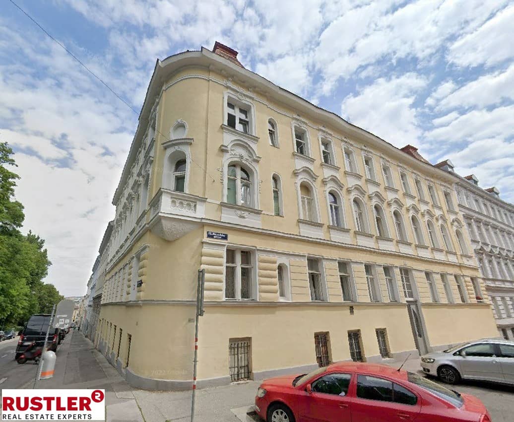 Südseitige Altbauwohnung mit hohen Decken