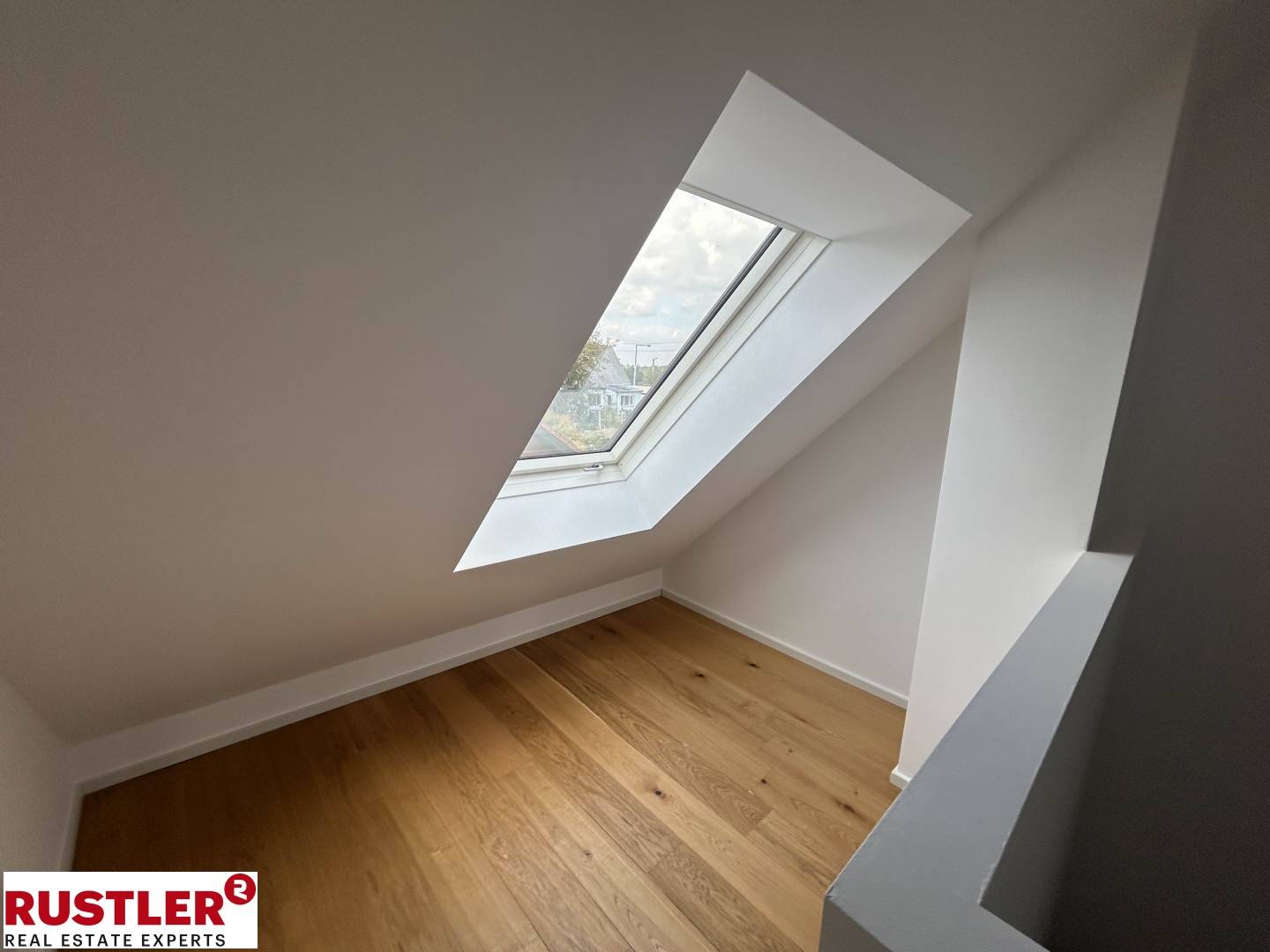 New build apartment with south facing terrace near Prater