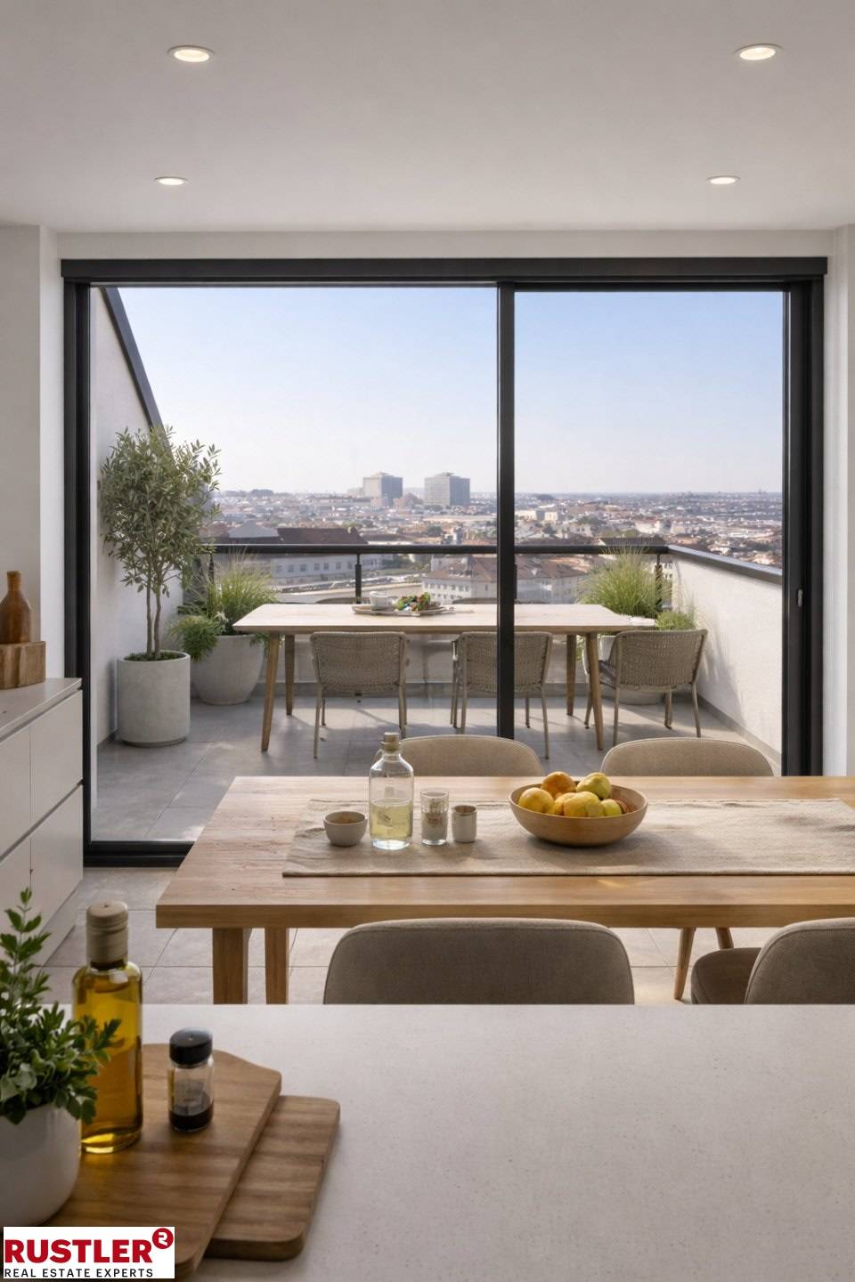 Dachgeschosswohnung mit Terrassen und Weitblick