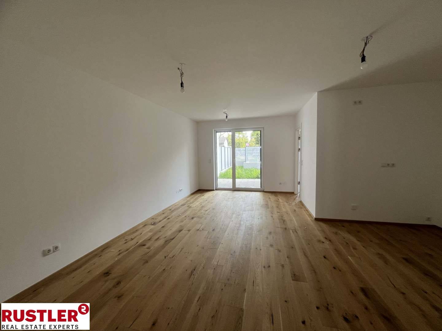 Ground floor apartment new build with private garden and loggia
