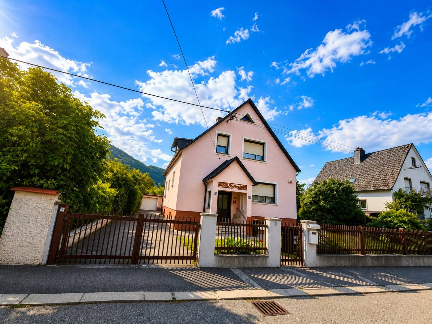 Geräumiges  Einfamilienhaus in Winzendorf zu verkaufen