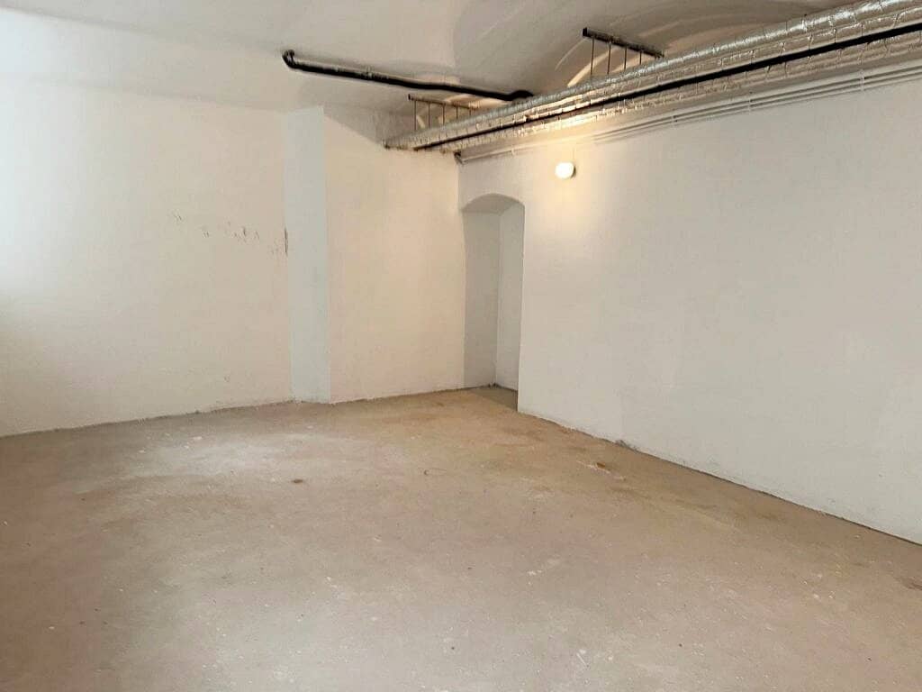 LAZARETTGASSE, 33 m2 Lagerfläche im Souterrain, 1 Raum, Heizung, AKH-Nähe