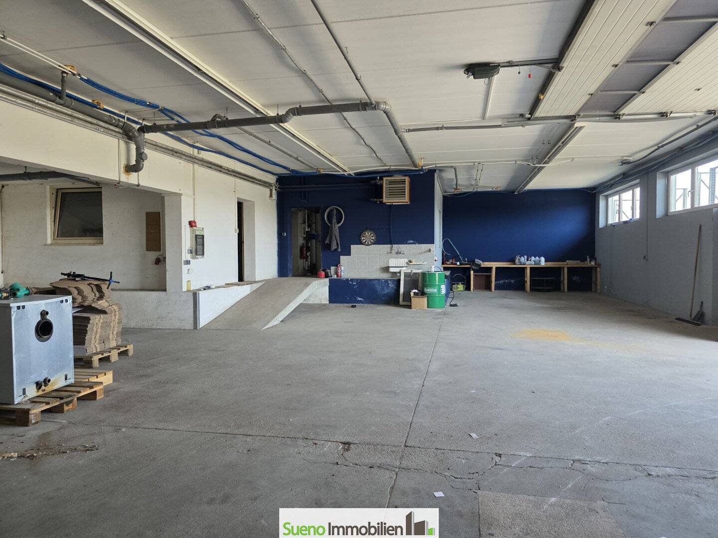 Gewerbehalle mit viel Platz zu Mieten!