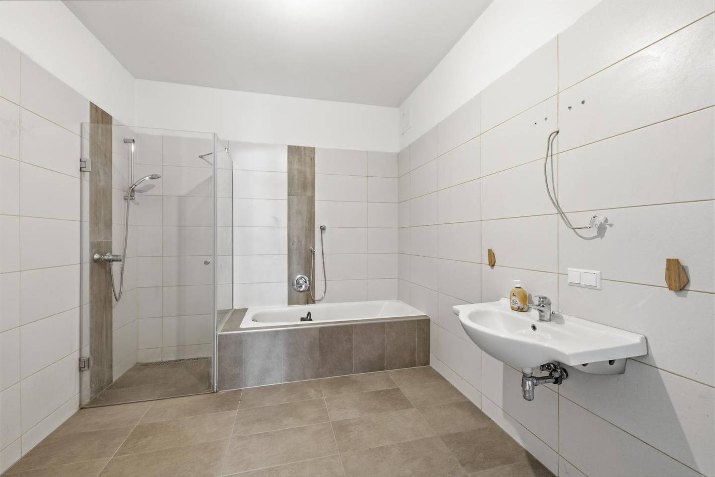 Freshly renovated family apartment with private garden
