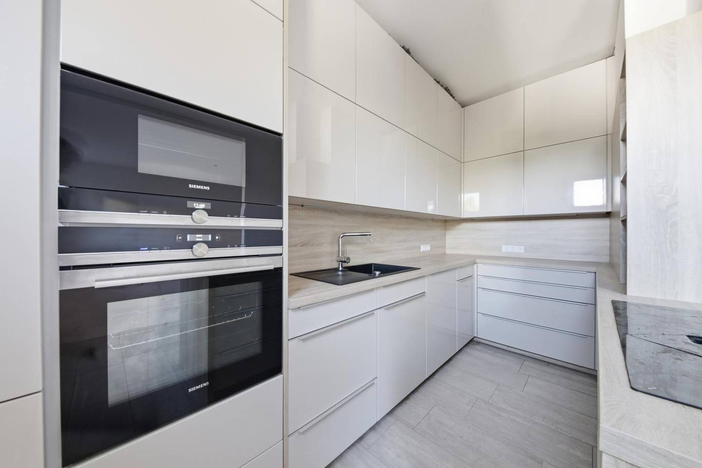 Freshly renovated family apartment with private garden