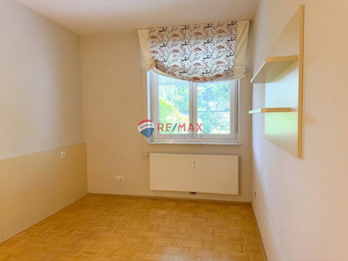 Wohnung mit privatem Garten und Tiefgaragenstellplatz