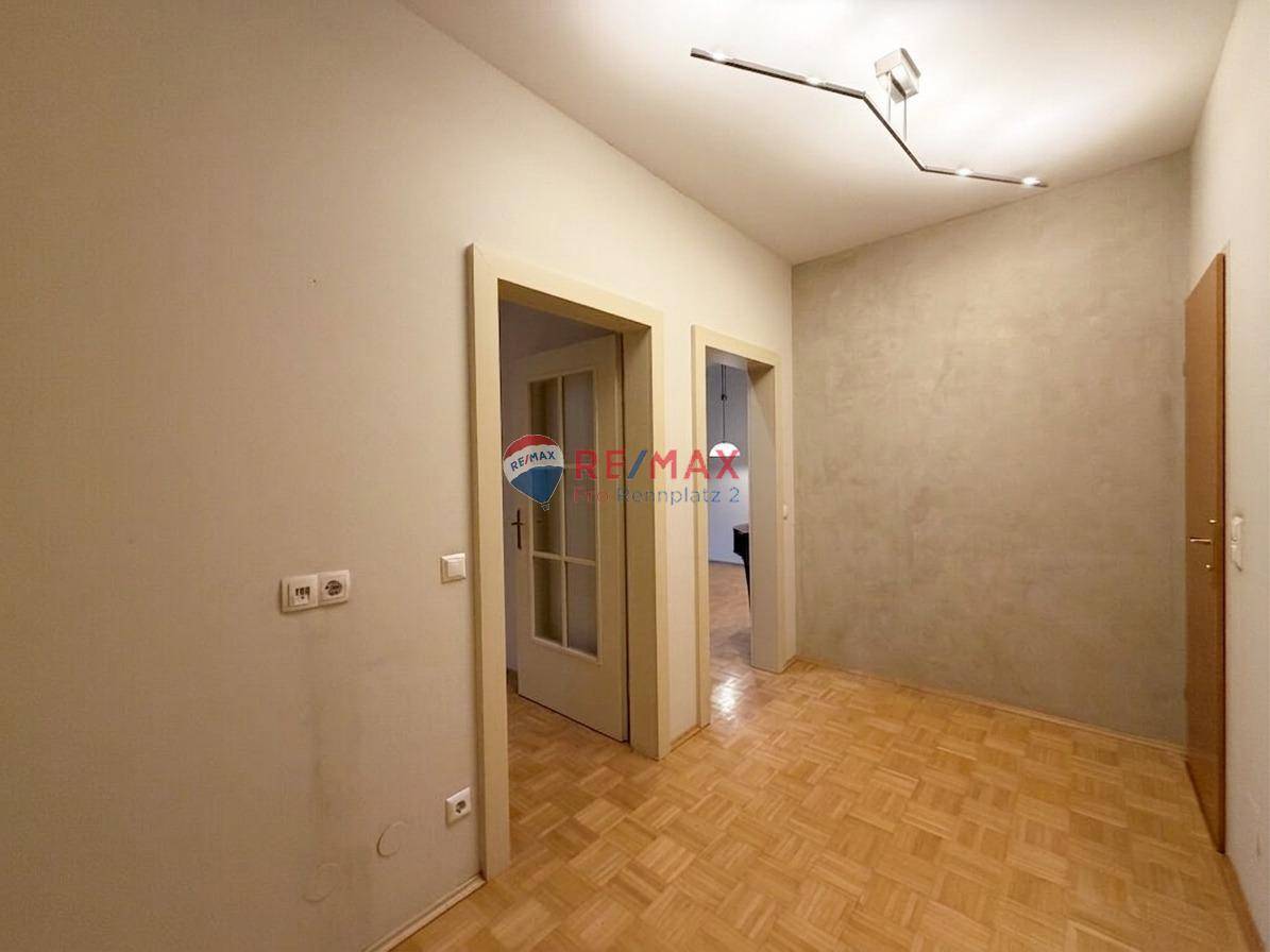 Wohnung mit privatem Garten und Tiefgaragenstellplatz