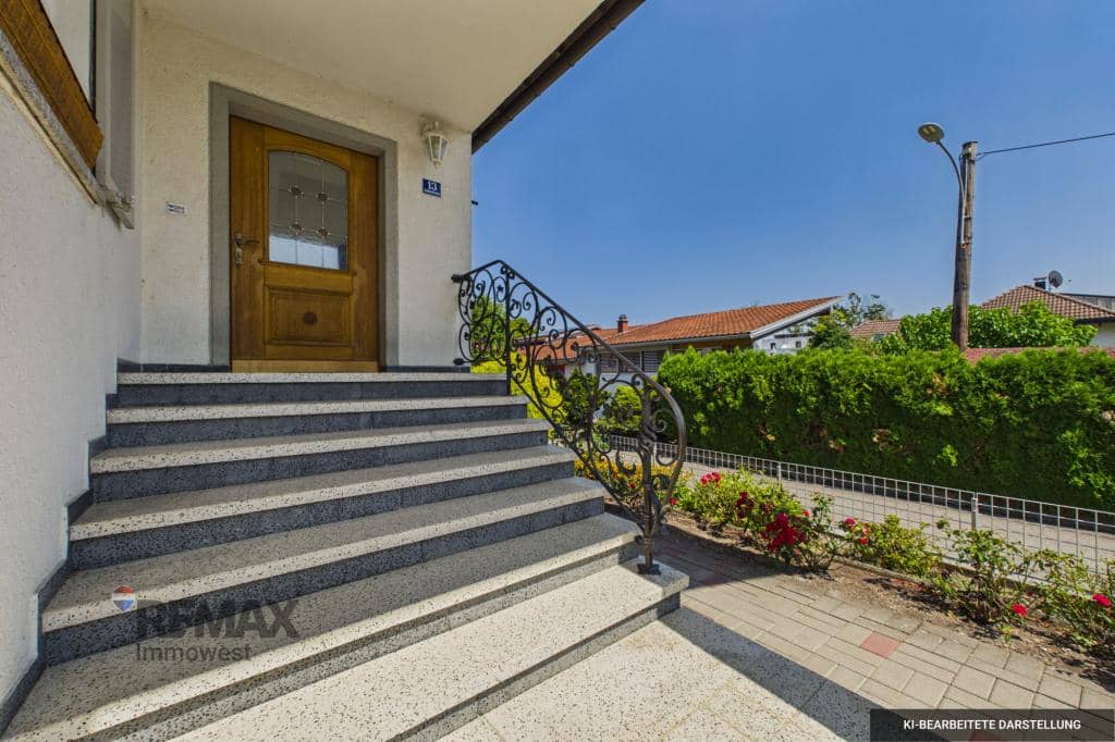 Helle Familienwohnung mit Garten und privatem Pool