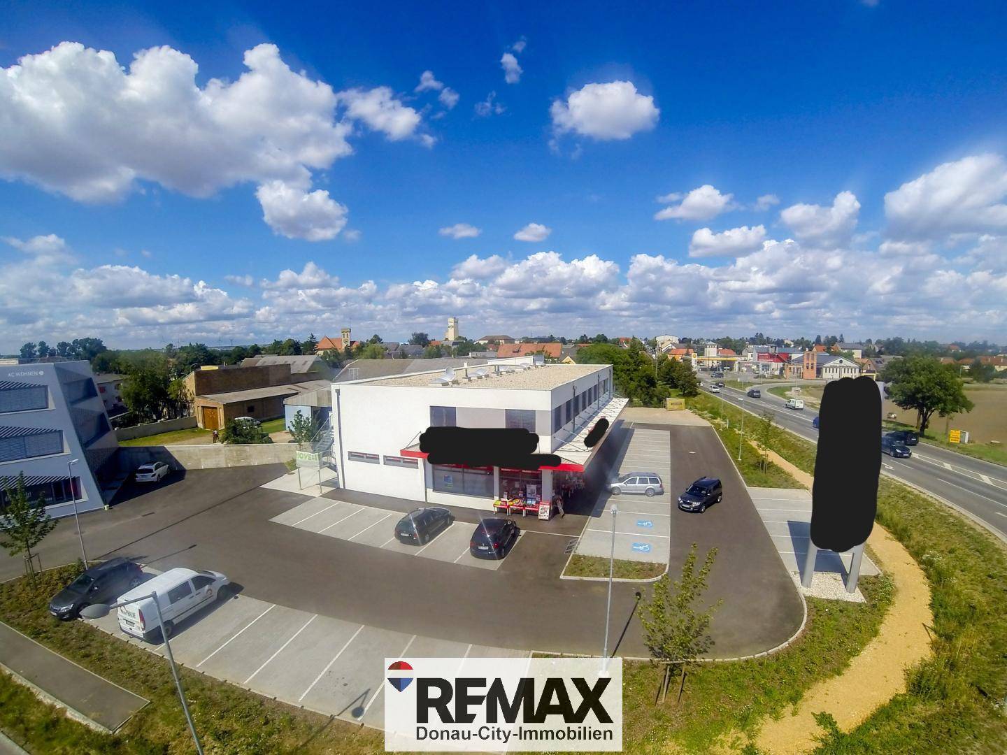Spacious retail space in a busy location Wohnung