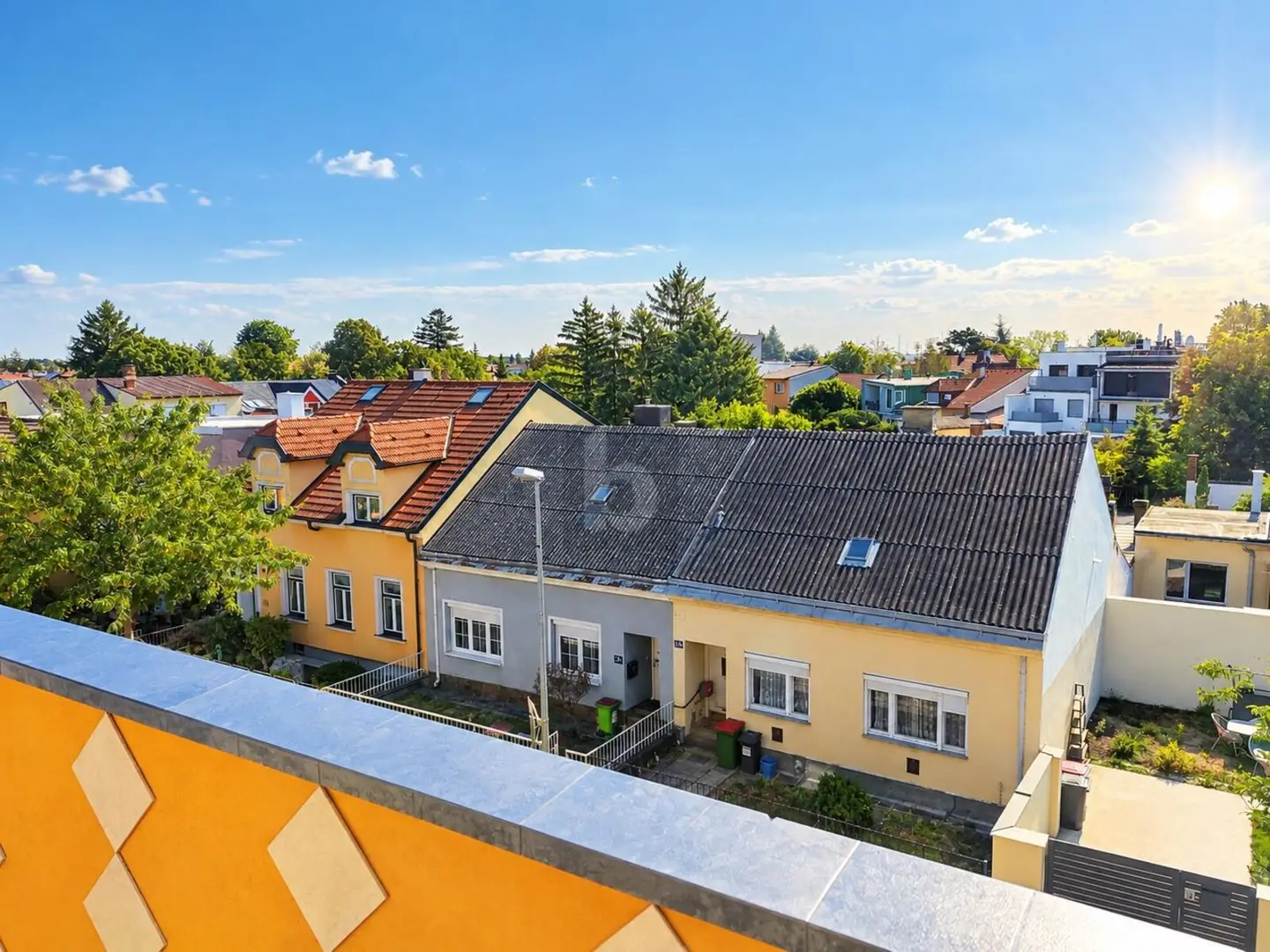 Lichtdurchflutete Wohnung mit Loggia und Weitblick
