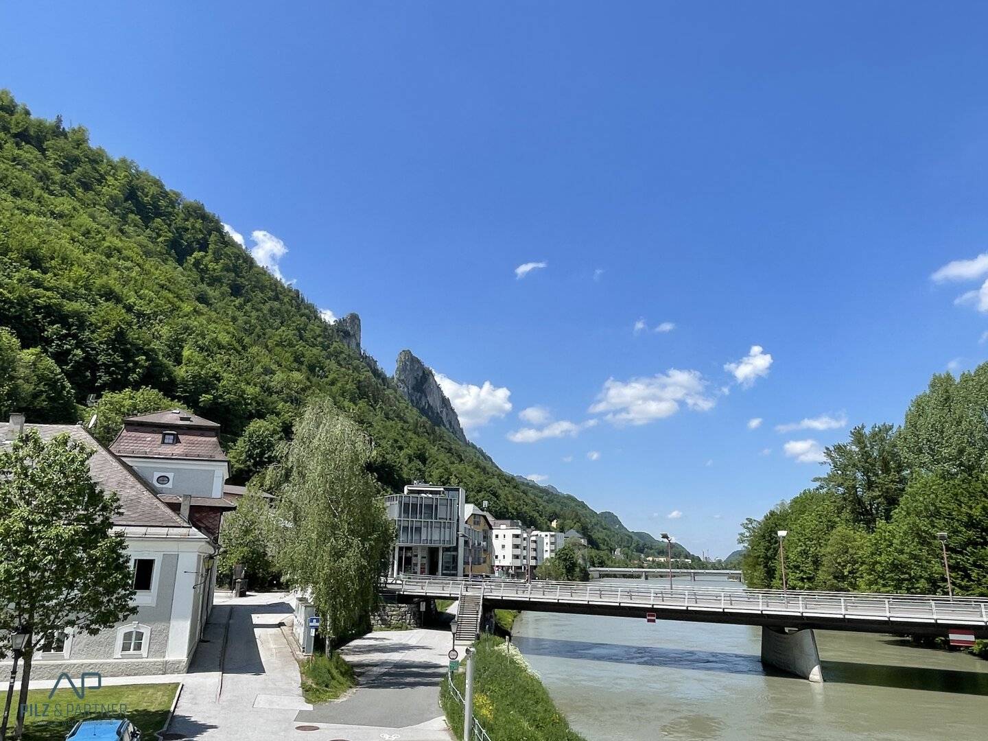 Old town terrace apartment on the Salzach