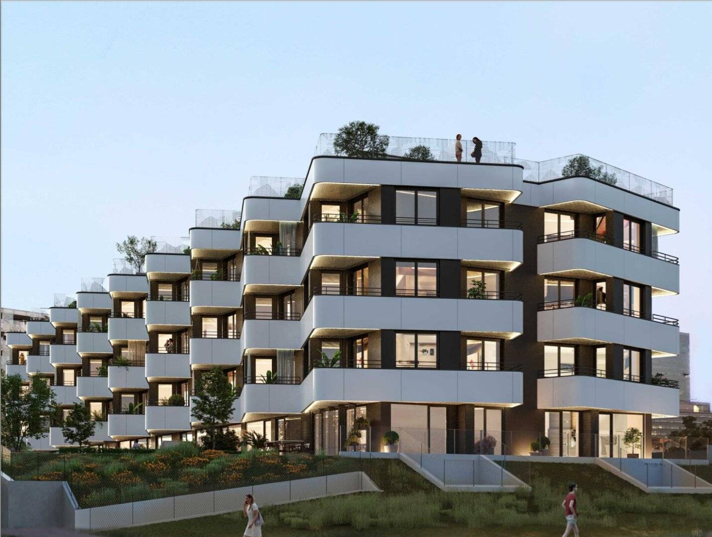 Sunny New Apartment Directly on the Water