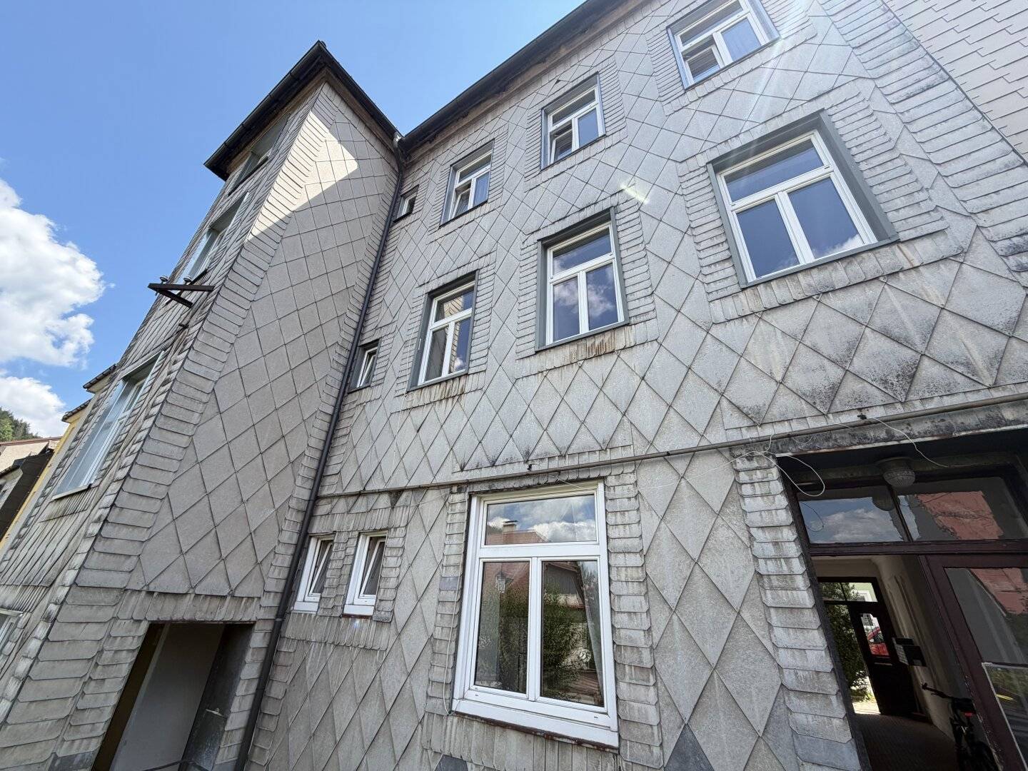 Zinshaus in sehr guter Lage zu verkaufen!