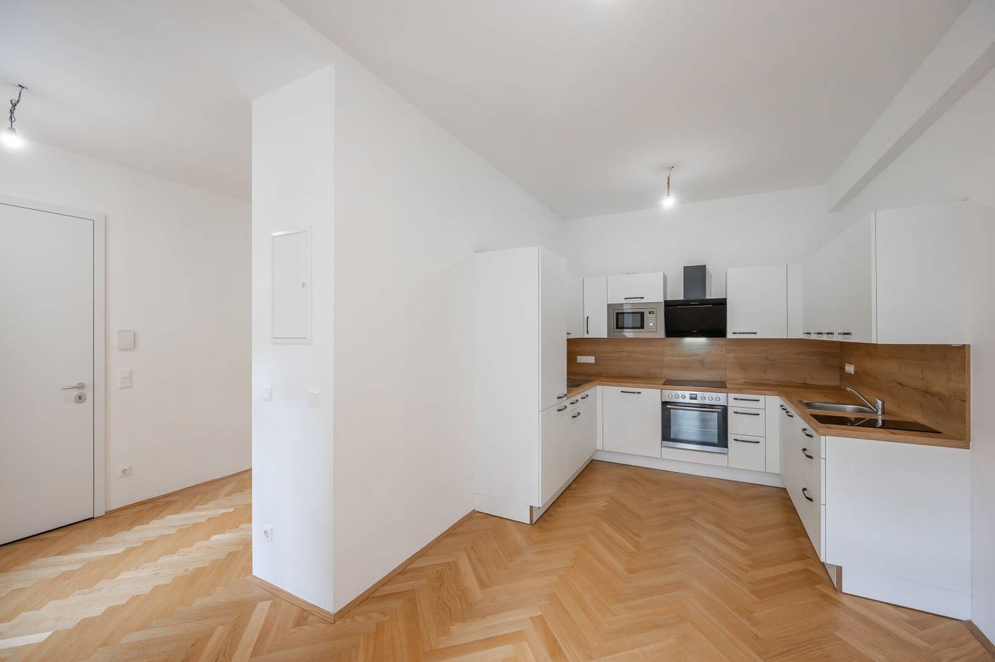 NEW Extraordinary 4-room apartment in prime location of the 2nd district