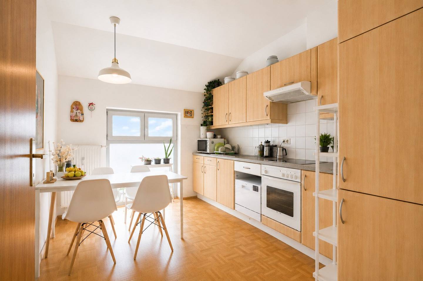 Helle 2-Zimmer-Wohnung mit Balkon in zentraler Ruhelage von Graz