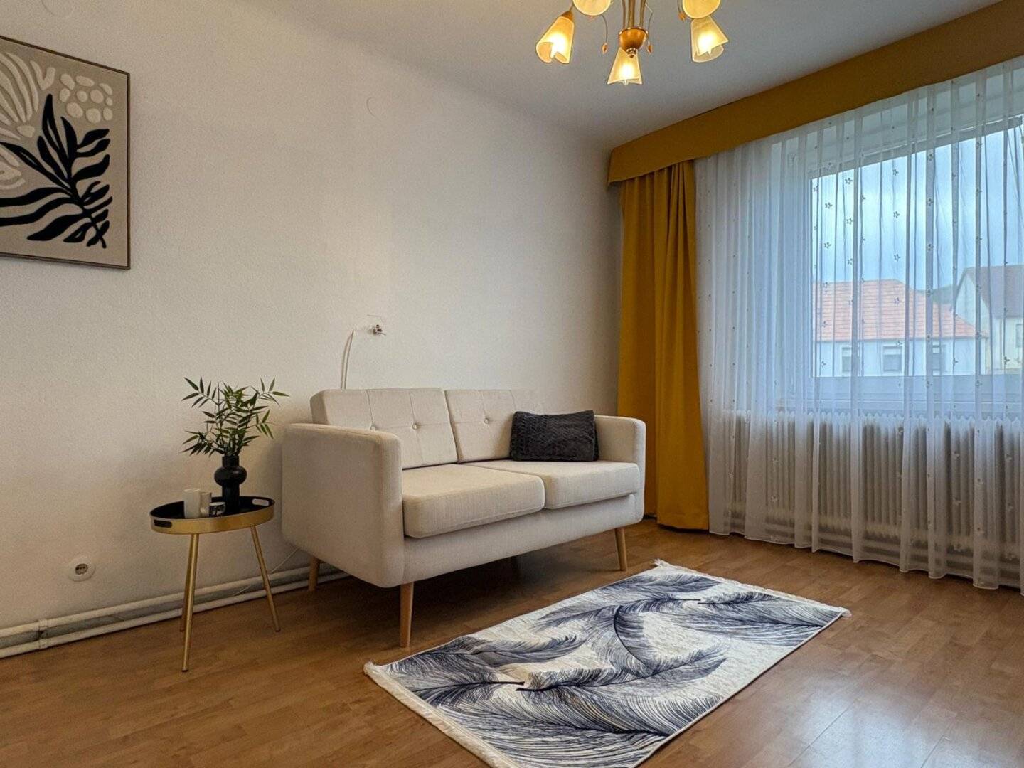 Space for the whole family, 7.5 rooms, garden, cellar and XXL garage