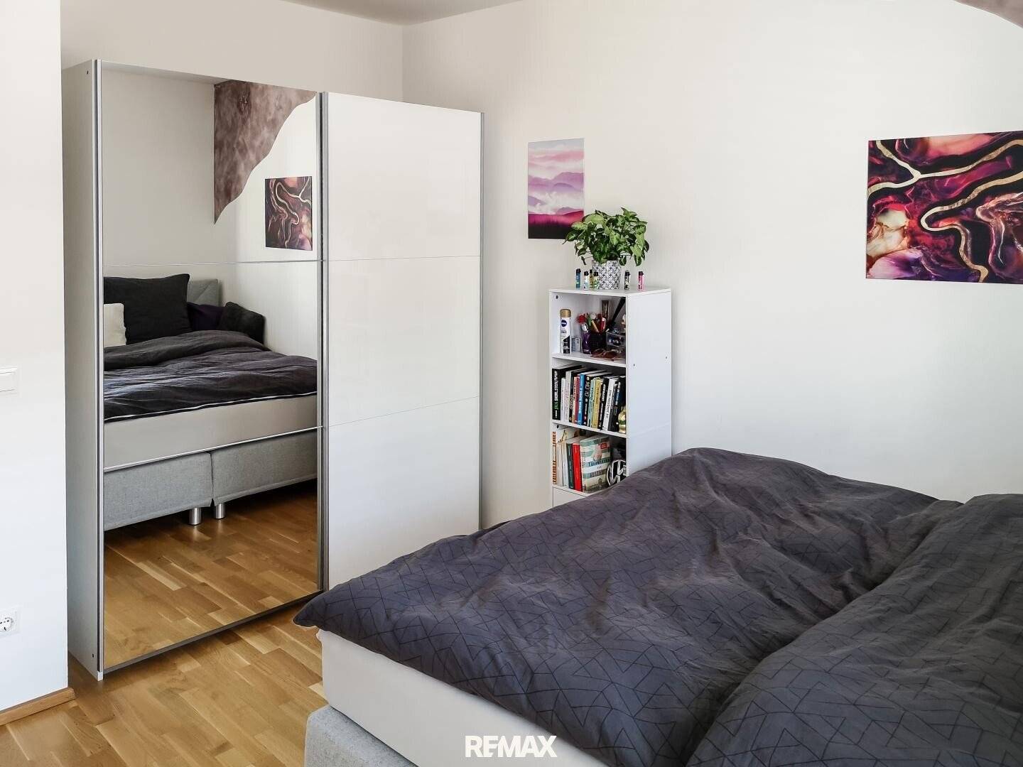 Family-friendly apartment is looking for YOU!