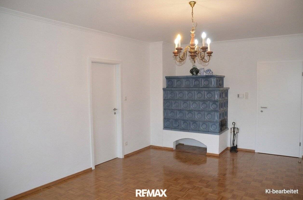 Spacious 3-room apartment with loggia and underground parking space
