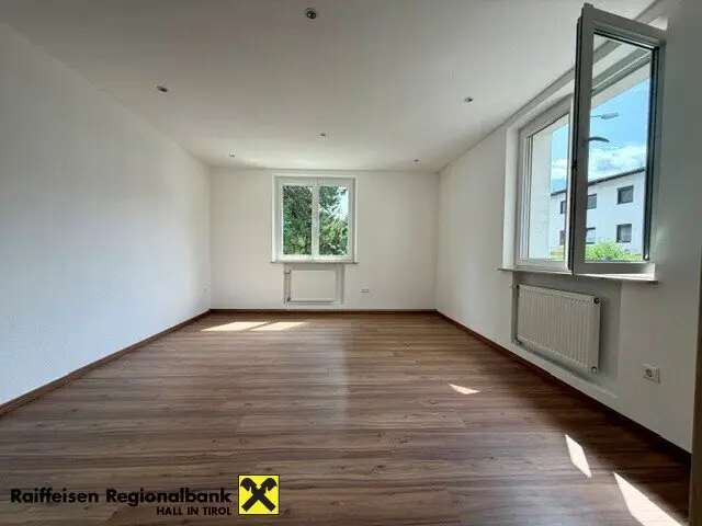 Renovated 2-room apartment in central location of Hall