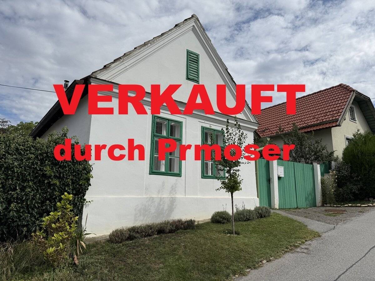 lovingly restored Streckhof with idyllic garden