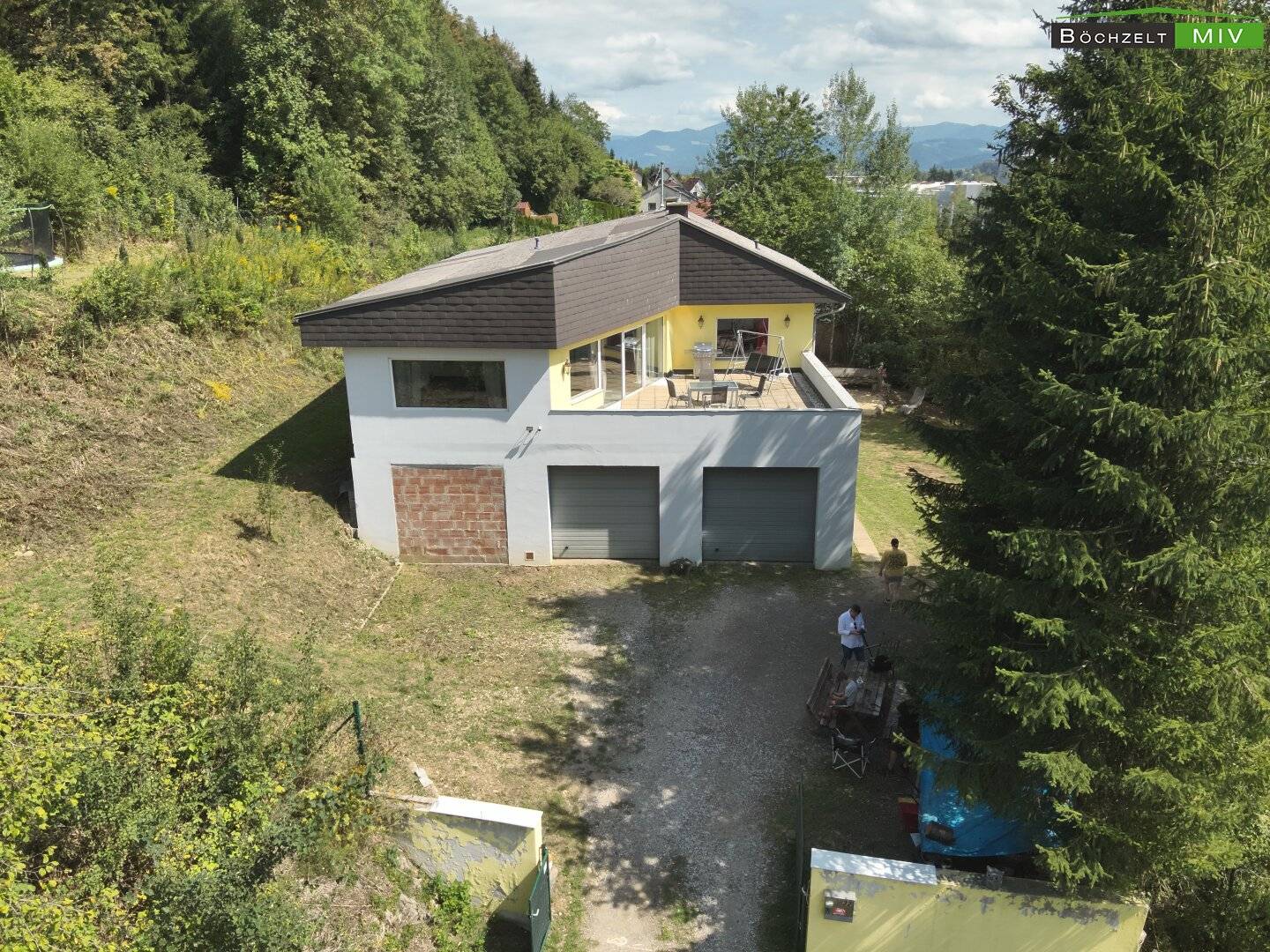 Außergewöhnlich großzügiges Einfamilienhaus mit rund 171 m² Wohnfläche, Mehrfachgarage und privater Waldrandlage in Judenburg