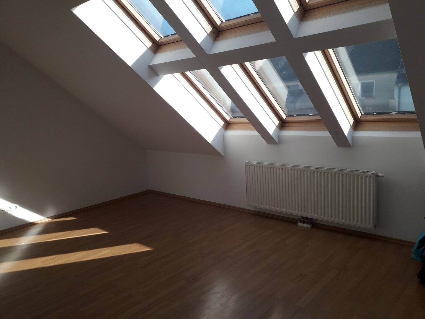 3-room attic apartment with balcony in Ottakring