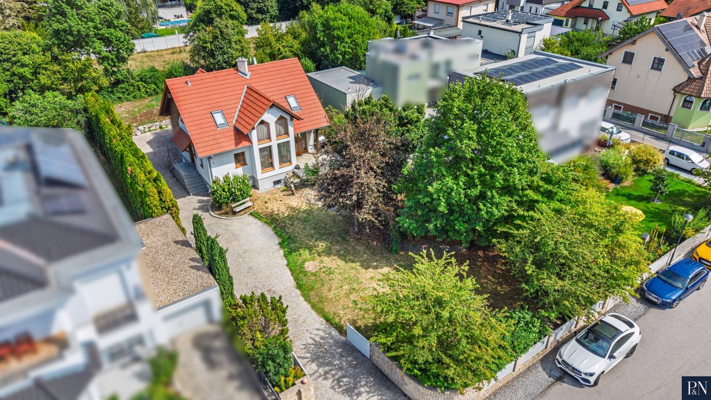 Single-family house in a quiet location