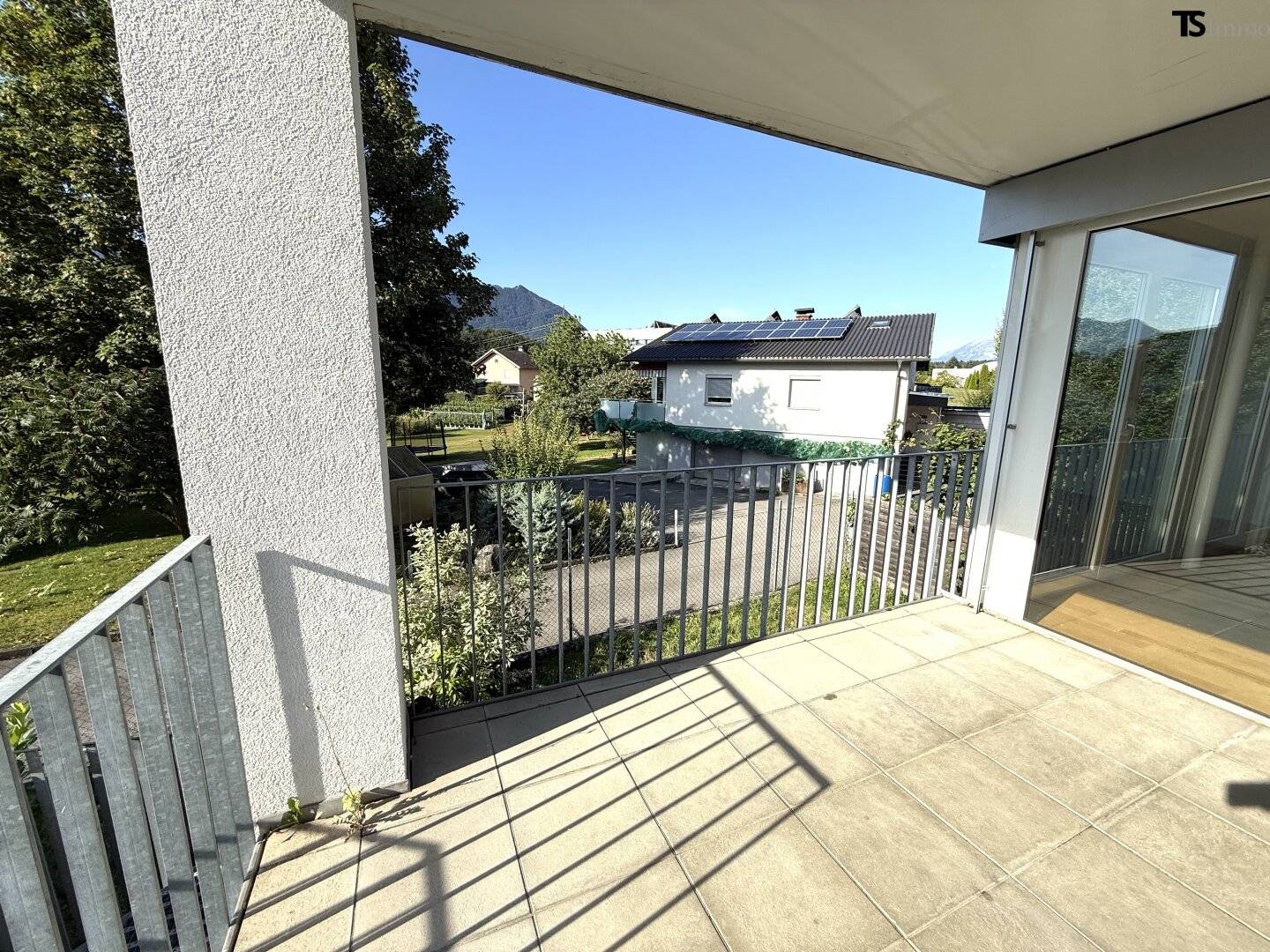 Göfis: Attraktive 4-Zimmer-Garten-Terrassen-Wohnung im OG mit ca. 102 m² Wohnfläche und ca. 57 m² Garten im EG