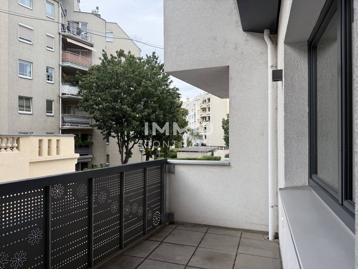 BEAUTIFUL LIVING WITH BALCONY! Hopfengasse 6 - Staircase 1w4