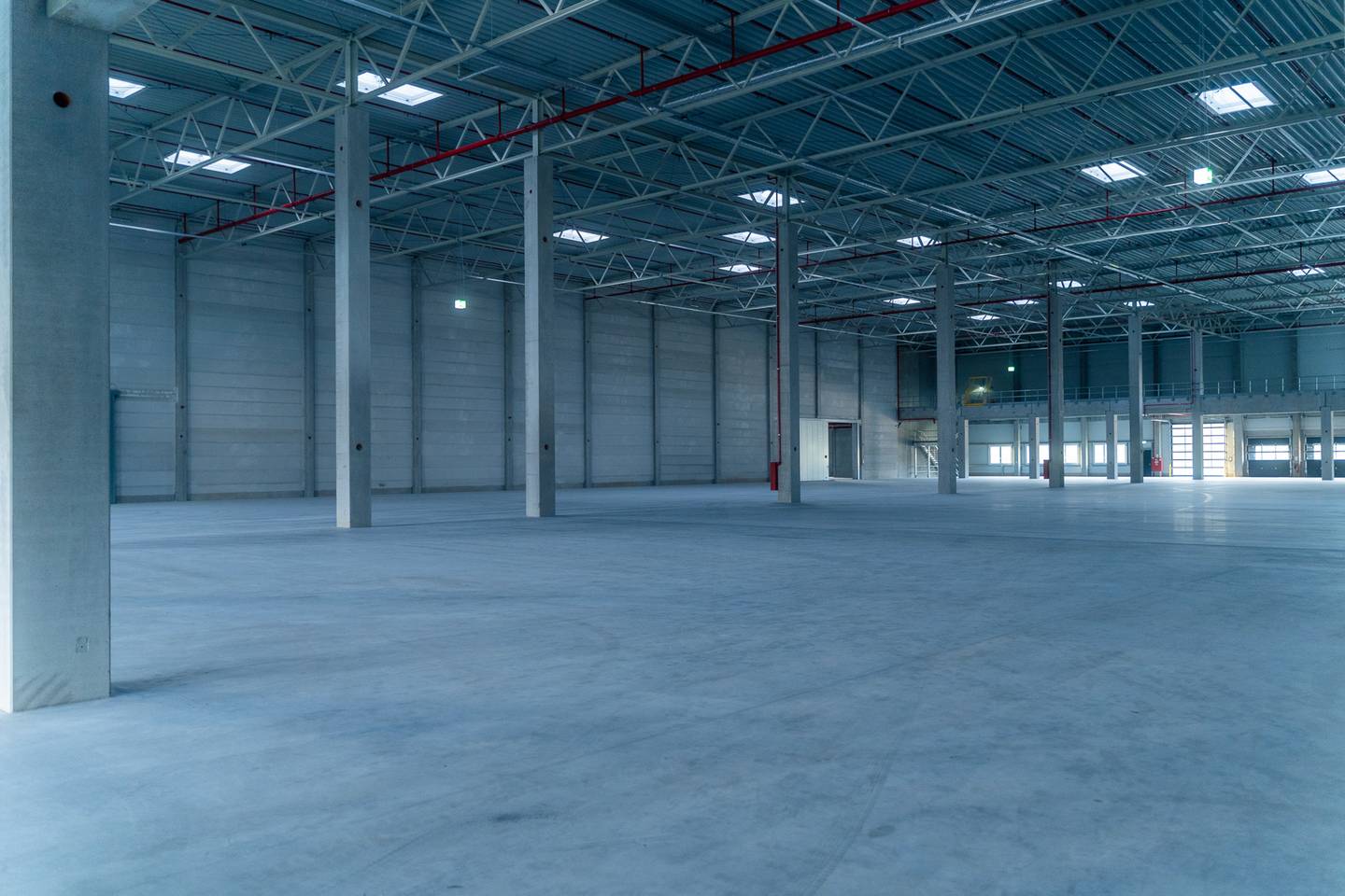 Modern logistics property with prime A2 connection Wohnung