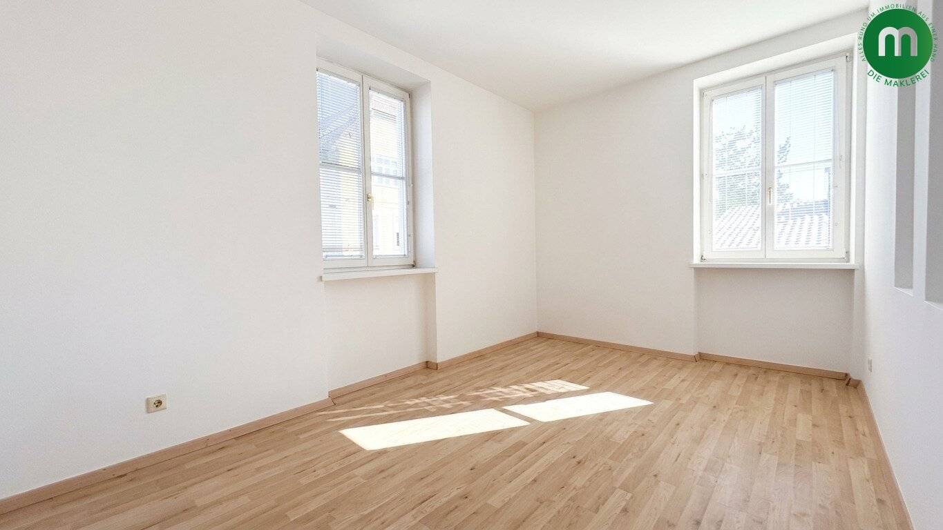 Bright 2-room period apartment in the green south of Vienna