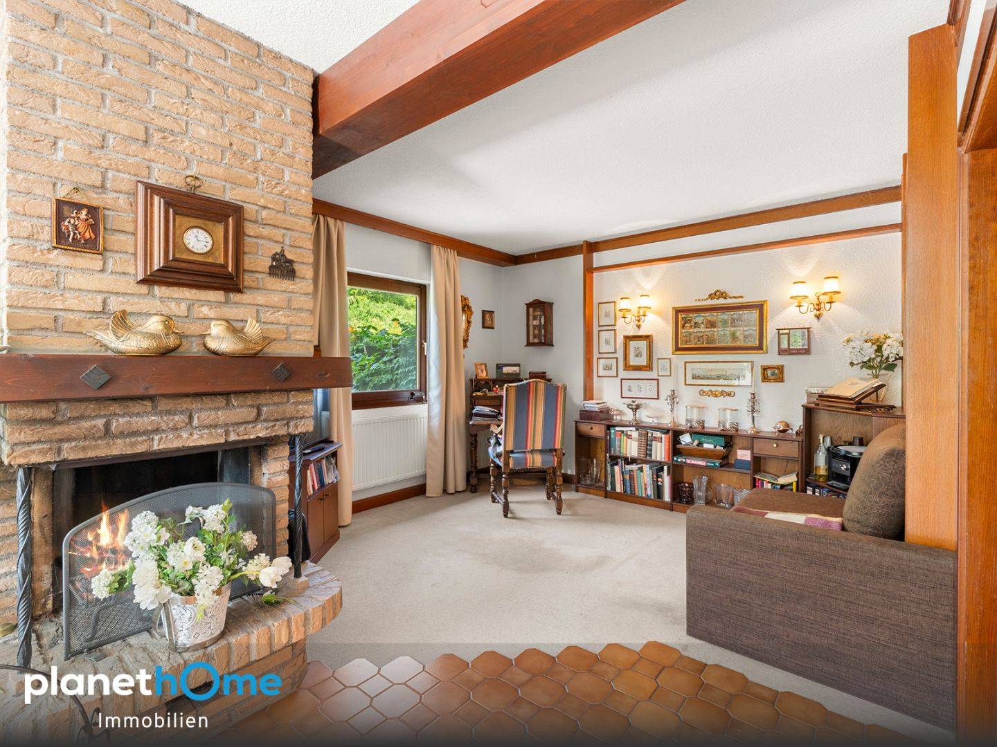 Charming family apartment with pool and large garden