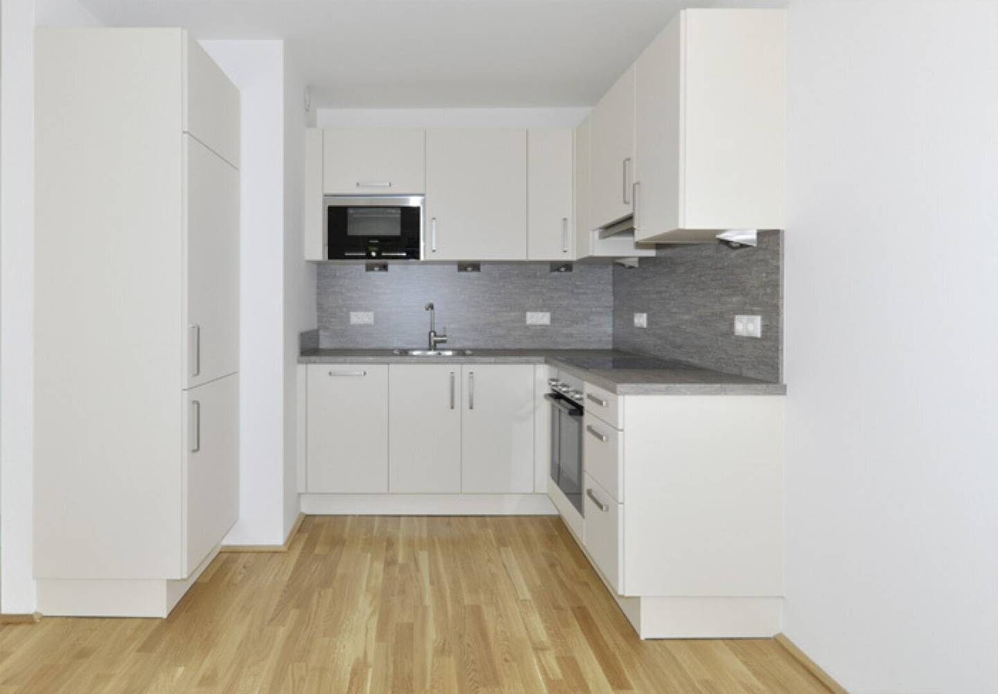 Quiet apartment with winter garden and beautiful view of greenery