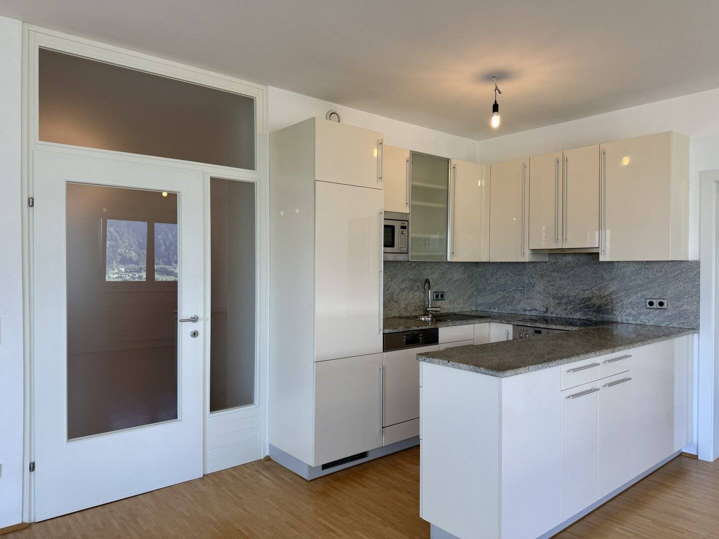 Exclusive apartment in a representative location with fabulous view of the town Spittal and the mountains