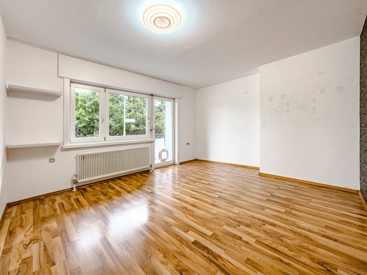 Helle Erdgeschosswohnung mit Balkon und durchdachtem Grundriss