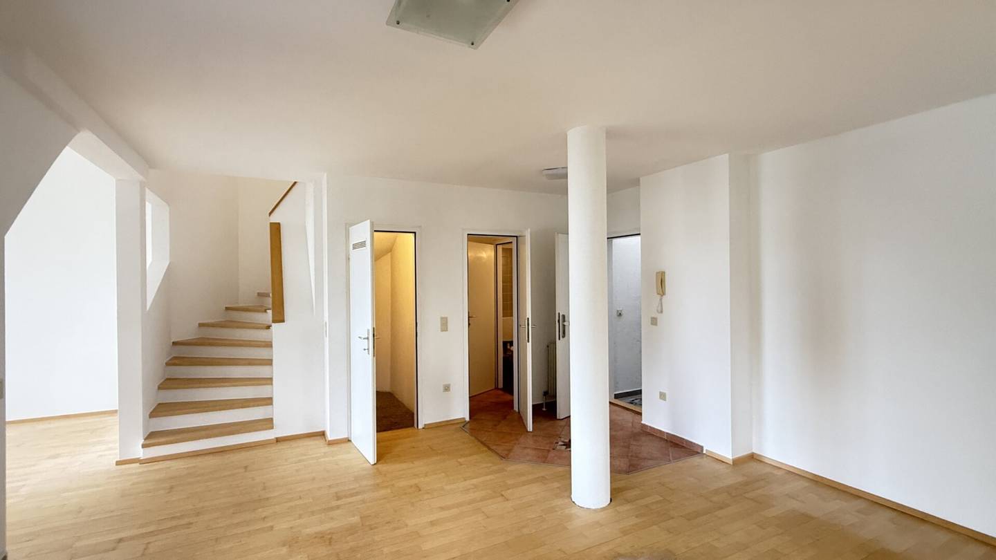 5-room apartment with outdoor area in a quiet location near the Auhofcenter Hadersdorf