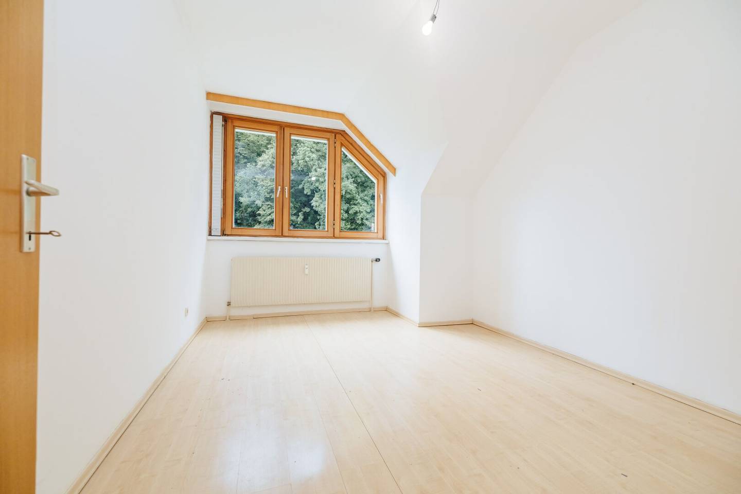 CHARMING APARTMENT I GOOD LAYOUT I BRIGHT I AVAILABLE IMMEDIATELY I PROJEKT WOHNEN I