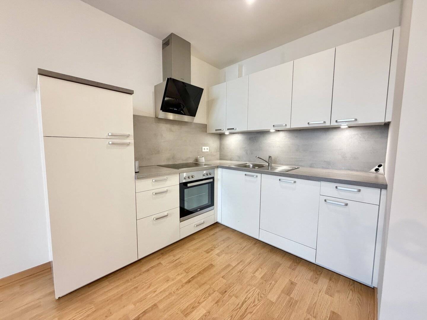 BALCONY LOVE in the 14th District | 2-room apartment | approx. 55 m² + balcony | underfloor heating | near subway
