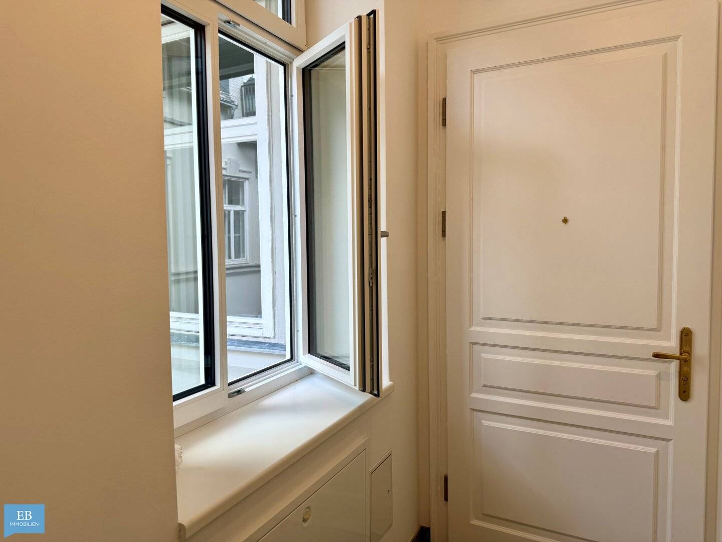 Barrierefreie Altbauwohnung - Komfort und Eleganz im Theaterbezirk