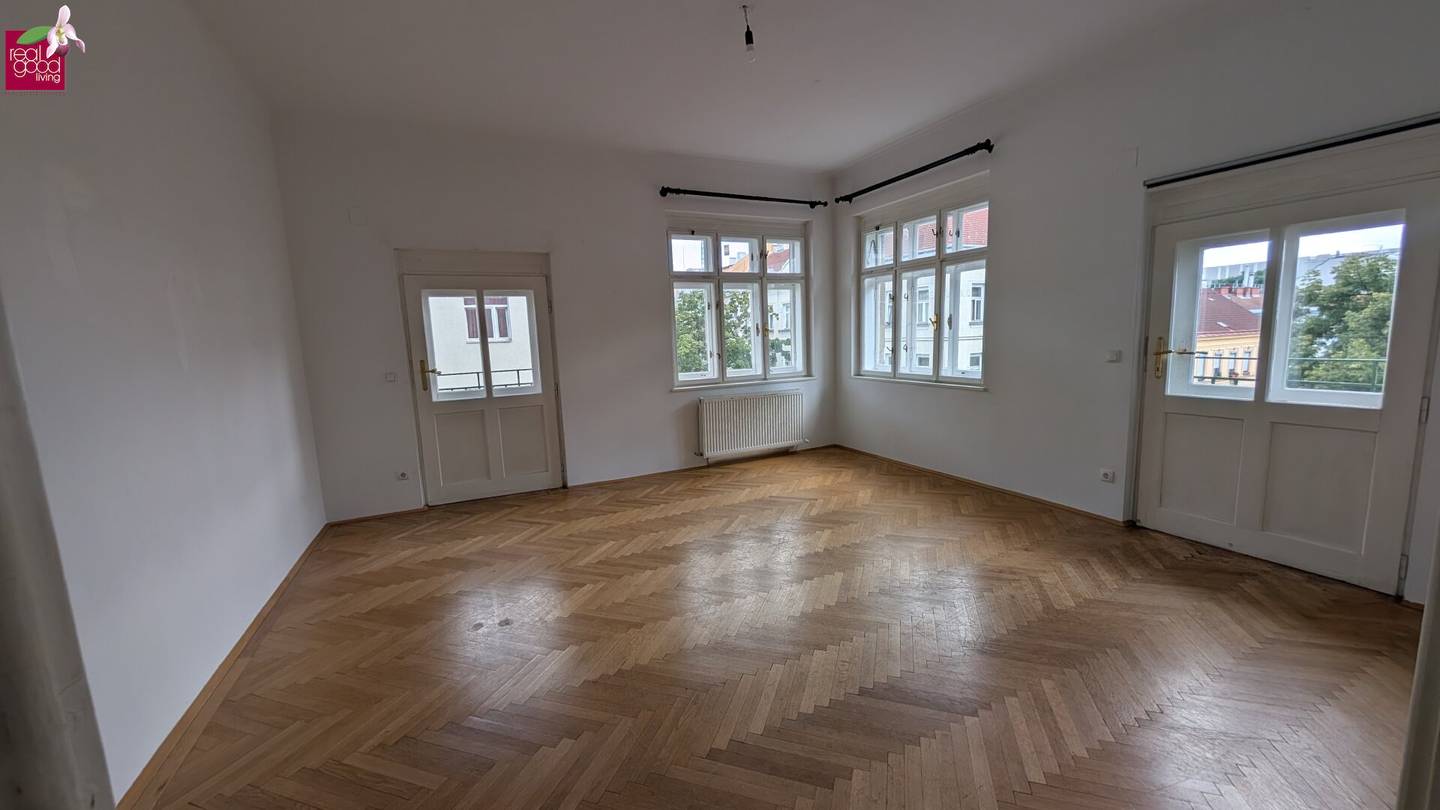 Charming 2-room apartment of approx. 60 m² with 2 balconies totalling approx. 10 m² on the 2nd floor of an old building in a very good location of the 15th district near Westbahnhof Lugner City and Stadthalle