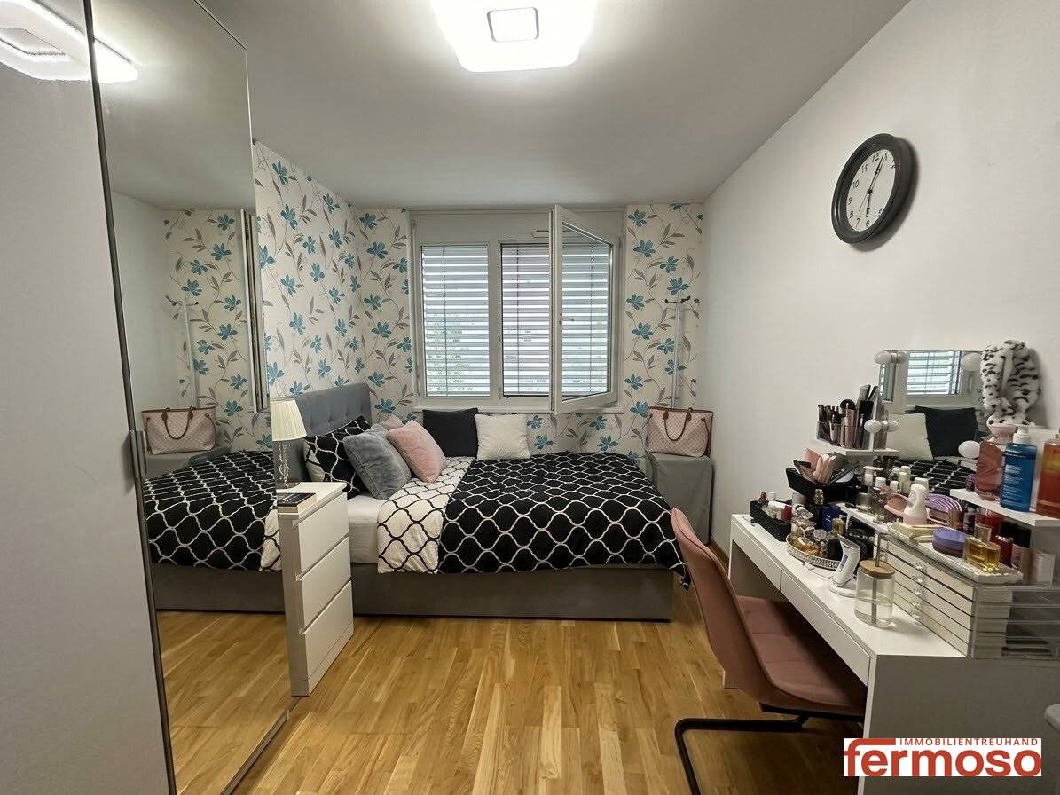 Stylish 2-room apartment with balcony in 1210 Vienna, Rent €1,449!